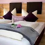 Lohauserhof - Biohof Und 4*