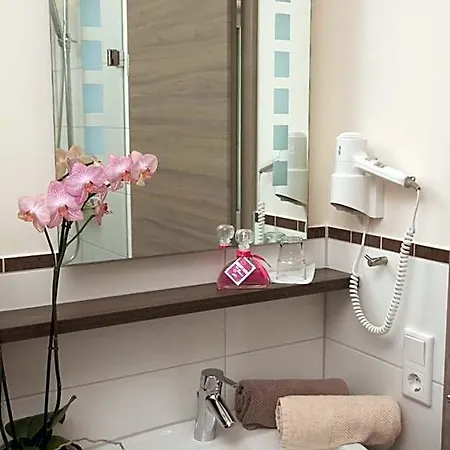 Hotel Lohauserhof - Biohof Und 4*