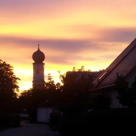 Lohauserhof - Biohof Und Hotel