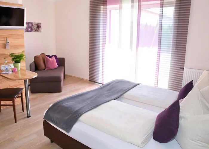 فندق Lohauserhof - Biohof Und 4*